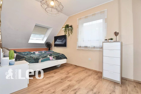 Moradia com 3 quarto(s) para venda em Roth a.d. Our