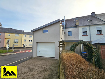 Moradia geminada com 4 quarto(s) para venda em Beringen