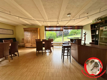 Moradia com 5 quarto(s) para venda em Wiltingen