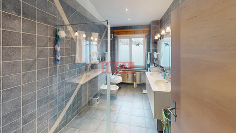 Escritório com 8 quarto(s) para venda em Differdange