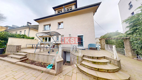 Escritório com 8 quarto(s) para venda em Differdange