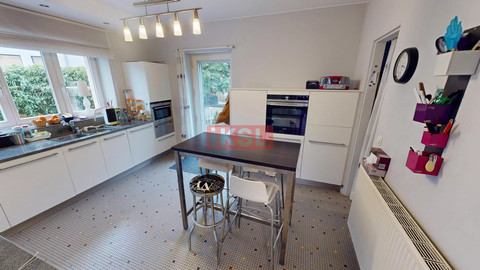 Escritório com 8 quarto(s) para venda em Differdange