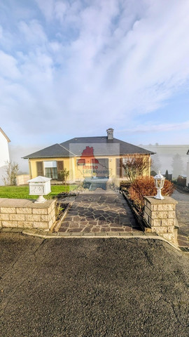 Moradia com 4 quarto(s) para venda em Feulen