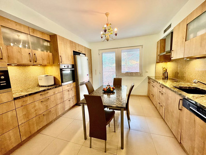 Doppelhaushälfte 5 Zimmer zu verkaufen in Luxembourg-Kirchberg