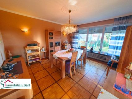 House with 4  bedroom(s) to sell in Weiskirchen