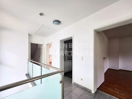 Maisonettewohnung über drei Etagen (Triplex) com 4 quarto(s) para alugar em Junglinster