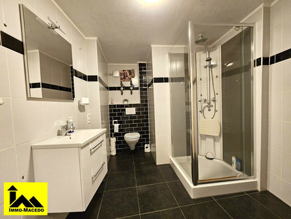 Haus 7 Zimmer zu verkaufen in Niederfeulen