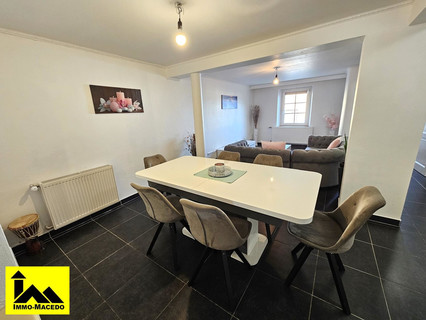 Haus 7 Zimmer zu verkaufen in Niederfeulen