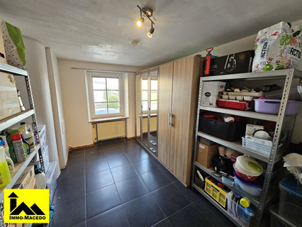 Haus 7 Zimmer zu verkaufen in Niederfeulen