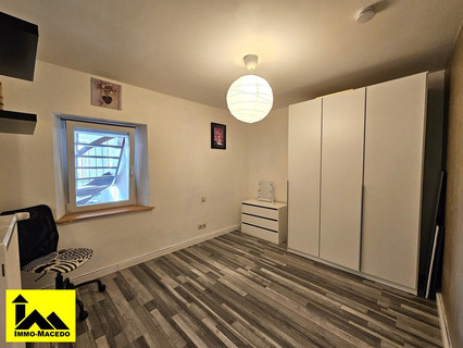 Haus 7 Zimmer zu verkaufen in Niederfeulen