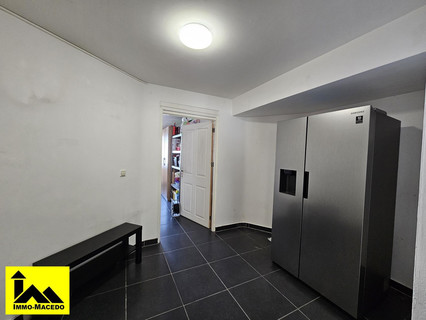 Haus 7 Zimmer zu verkaufen in Niederfeulen