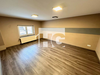 Moradia geminada com 4 quarto(s) para venda em Hobscheid