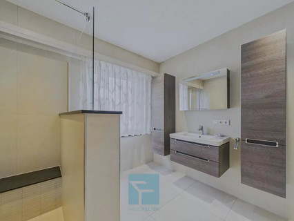 Moradia com 5 quarto(s) para venda em Meispelt