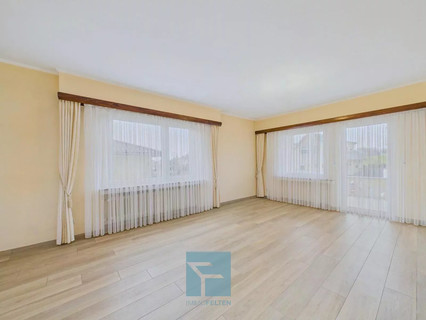 Moradia com 5 quarto(s) para venda em Meispelt