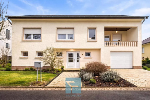 Moradia com 5 quarto(s) para venda em Meispelt