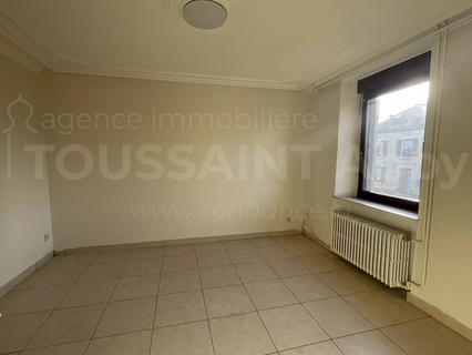 Moradia com 4 quarto(s) para venda em Pratz