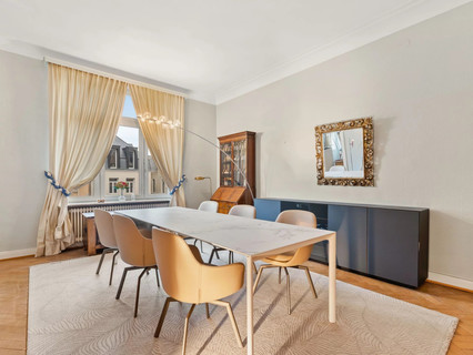 Moradia geminada com 7 quarto(s) para venda em Luxembourg-Belair