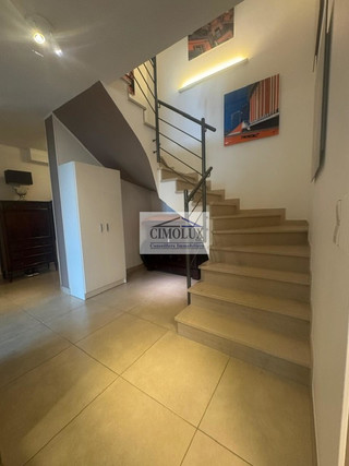 Duplex com 4 quarto(s) para venda em Aspelt