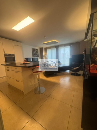 Duplex com 4 quarto(s) para venda em Aspelt