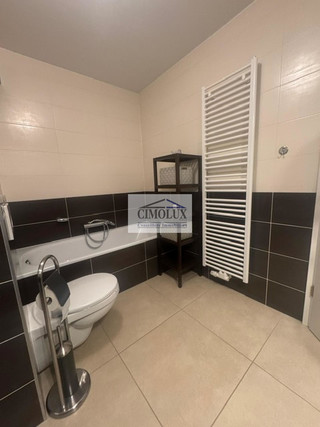 Duplex com 4 quarto(s) para venda em Aspelt