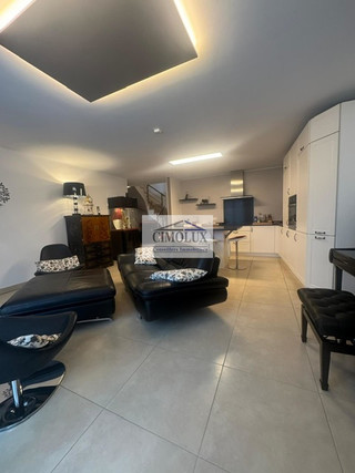 Duplex com 4 quarto(s) para venda em Aspelt