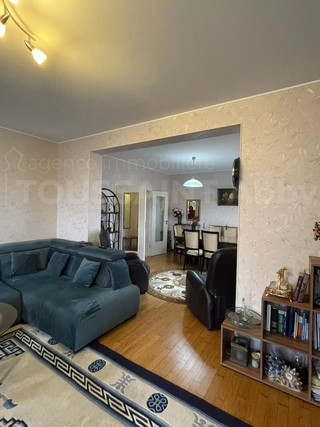 Apartamento com 2 quarto(s) para venda em Clemency