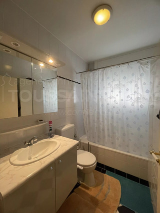 Apartamento com 2 quarto(s) para venda em Clemency