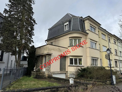 Semi-detached with 4 bedroom(s) to sell in Howald