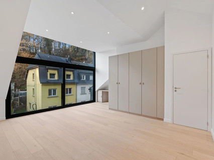 Moradia geminada com 4 quarto(s) para venda em Luxembourg-Neudorf