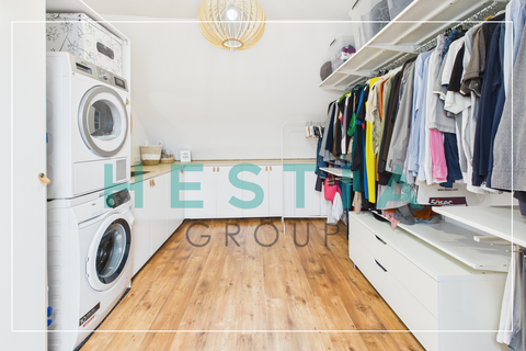 Casa geminada com 6 quarto(s) para venda em Flaxweiler