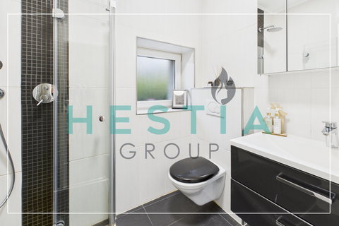 Casa geminada com 6 quarto(s) para venda em Flaxweiler