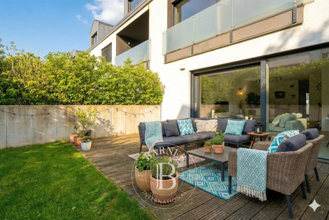 Moradia com 4 quarto(s) para venda em Roodt-sur-Syre