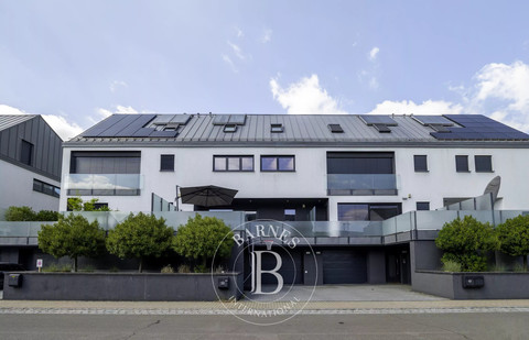 Moradia com 4 quarto(s) para venda em Roodt-sur-Syre