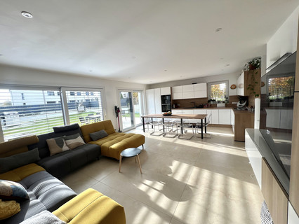 Semi-detached with 4 bedroom(s) to sell in Garnich