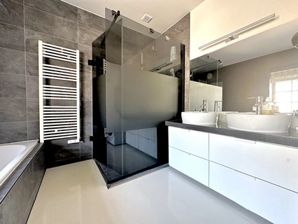 Moradia com 5 quarto(s) para venda em Beyren