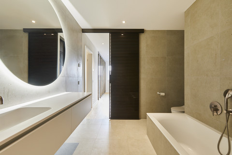 Casa geminada com 4 quarto(s) para venda em Bertrange