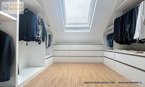 Moradia com 4 quarto(s) para venda em Hünsdorf