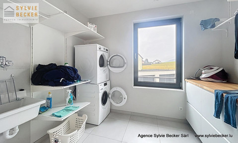 Moradia com 4 quarto(s) para venda em Hünsdorf