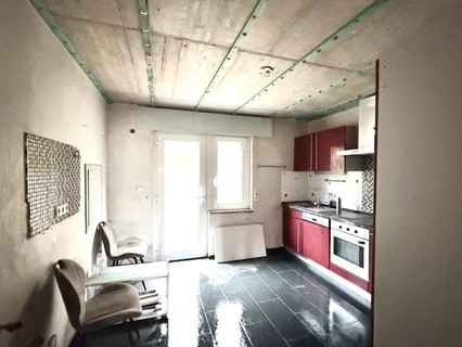 Moradia com 5 quarto(s) para venda em Eselborn