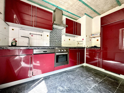 Moradia com 5 quarto(s) para venda em Eselborn