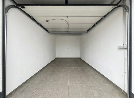 Moradia geminada com 4 quarto(s) para alugar em Mamer