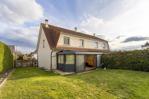House with 4 bedroom(s) to sell in Pontpierre
