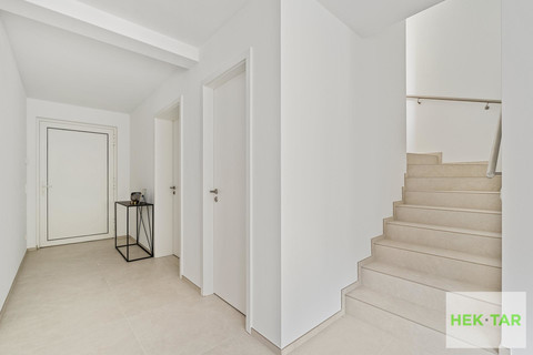 Moradia geminada com 3 quarto(s) para venda em Roodt-sur-Syre