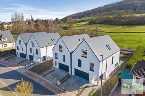 Moradia geminada com 3 quarto(s) para venda em Roodt-sur-Syre