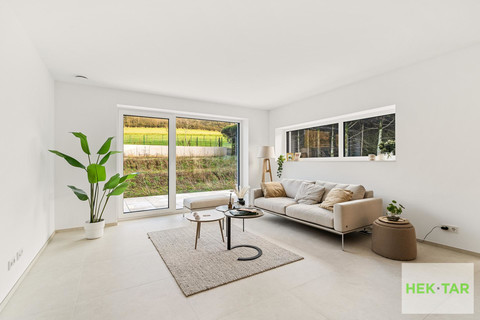 Moradia geminada com 3 quarto(s) para venda em Roodt-sur-Syre