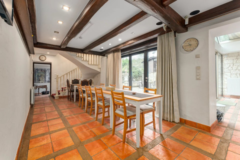 Casa de aldeia com 7 quarto(s) para venda em Senningen