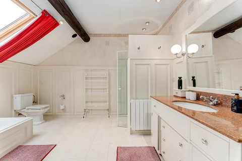 Casa de aldeia com 7 quarto(s) para venda em Senningen