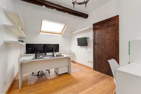 Casa de aldeia com 7 quarto(s) para venda em Senningen