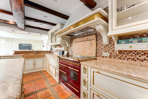 Casa de aldeia com 7 quarto(s) para venda em Senningen