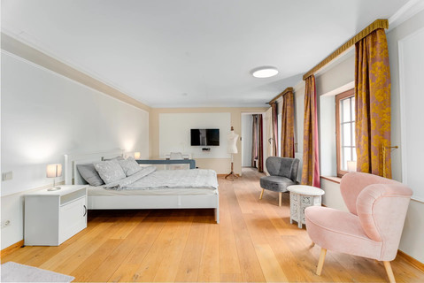 Casa de aldeia com 7 quarto(s) para venda em Senningen